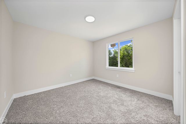 6509 Jamie Lane, Grand Blanc, MI 48439