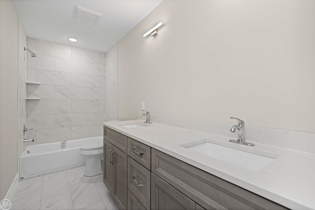 6509 Jamie Lane, Grand Blanc, MI 48439