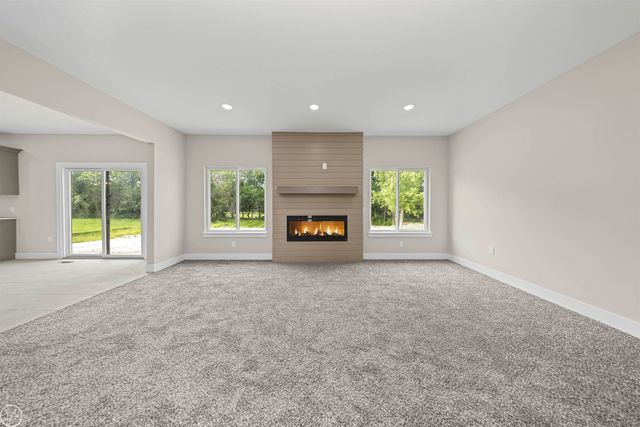 6509 Jamie Lane, Grand Blanc, MI 48439