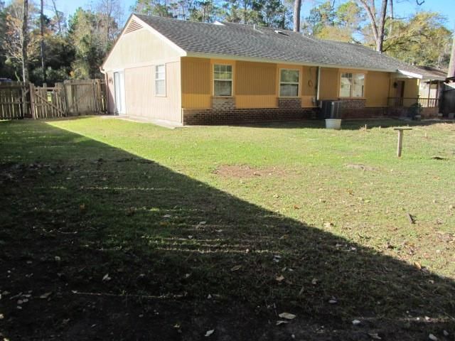93 Deerfield, Huntsville, TX 77340