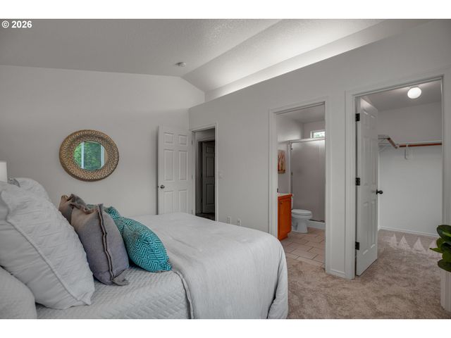 12623 Se DIVISION St, Portland, OR 97236