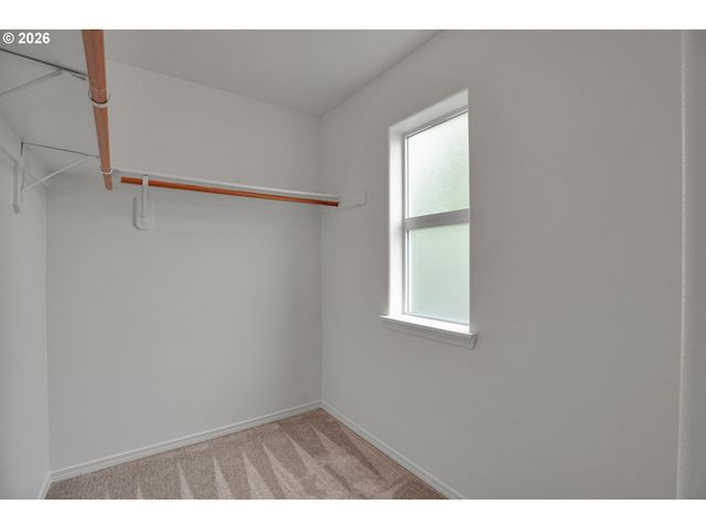 12623 Se DIVISION St, Portland, OR 97236