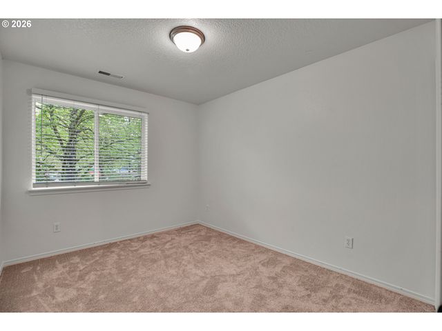 12623 Se DIVISION St, Portland, OR 97236