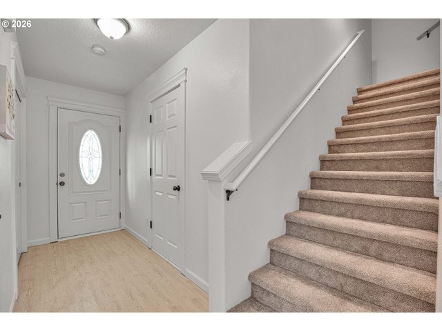 12623 Se DIVISION St, Portland, OR 97236