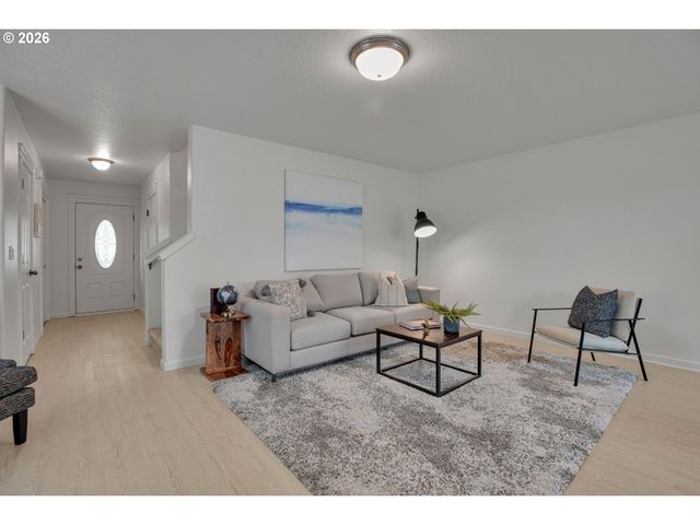 12623 Se DIVISION St, Portland, OR 97236