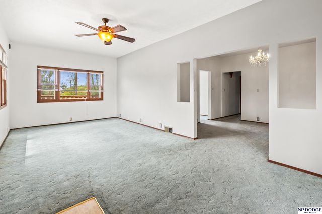 7306 Corby Street, Omaha, NE 68134