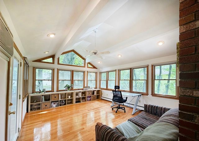 6 Sandy Dr, Acton, MA 01720