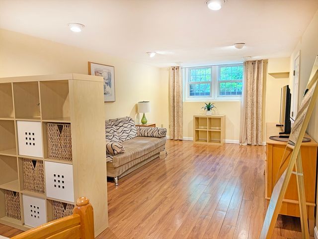 6 Sandy Dr, Acton, MA 01720