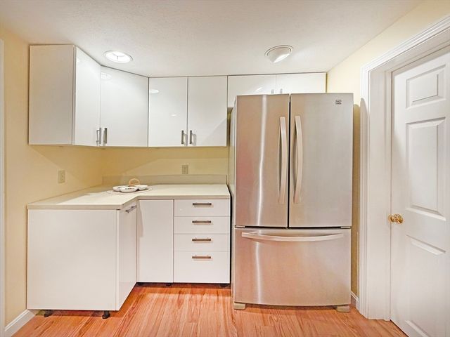 6 Sandy Dr, Acton, MA 01720