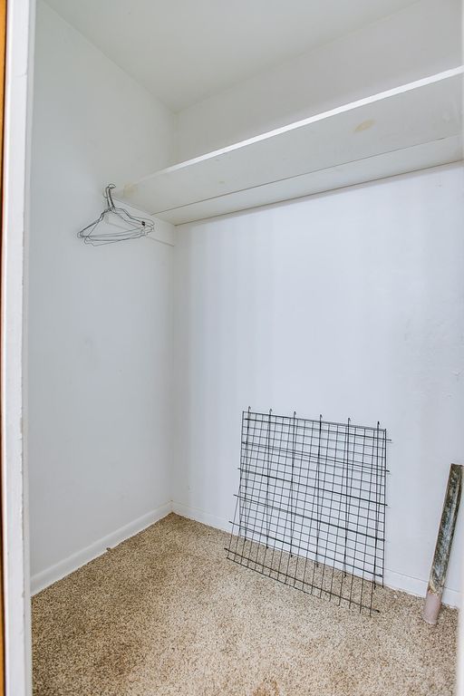Image 11 of property listing at 807 N 9th Street, Ballinger, TX 76821