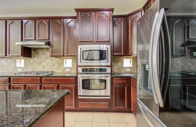 11704 Shoal Landing, Pearland, TX 77584