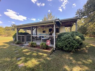 332 Deer Point Rd, Unionville, TN 37180