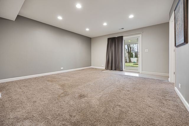 1811 AZALEA Lane, Mount Prospect, IL 60056