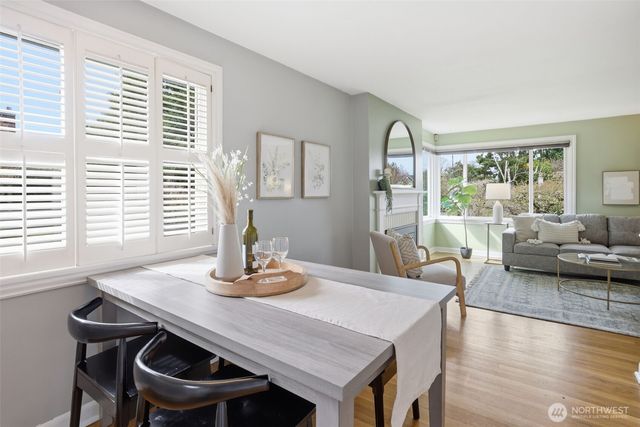 5956 37th Avenue SW, Seattle, WA 98126