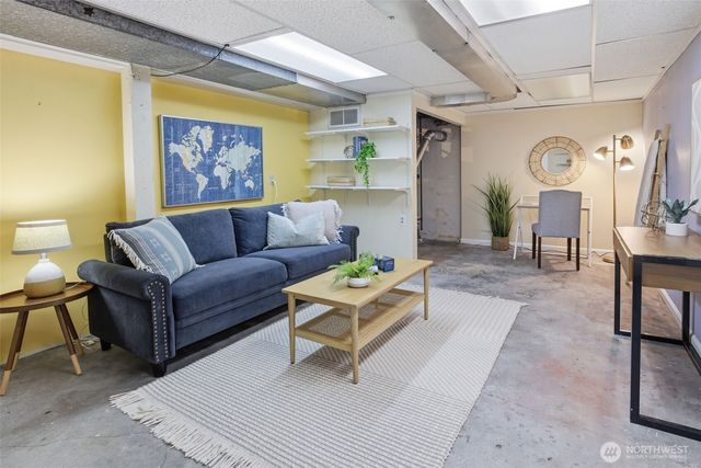 5956 37th Avenue SW, Seattle, WA 98126