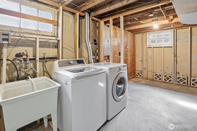 5956 37th Avenue SW, Seattle, WA 98126