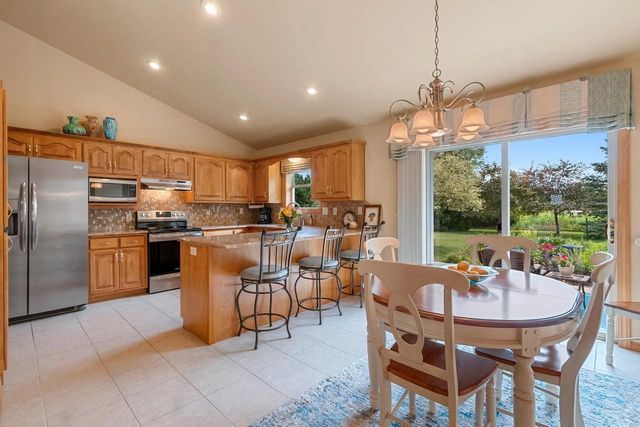 1717 EMERALD DRIVE, Green Bay, WI 54311