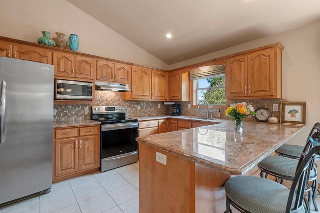 1717 EMERALD DRIVE, Green Bay, WI 54311