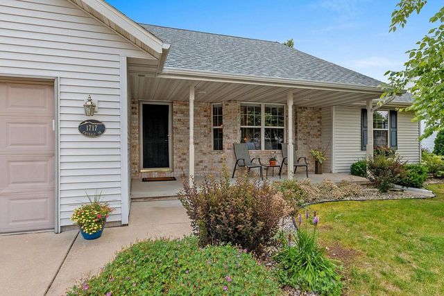1717 EMERALD DRIVE, Green Bay, WI 54311