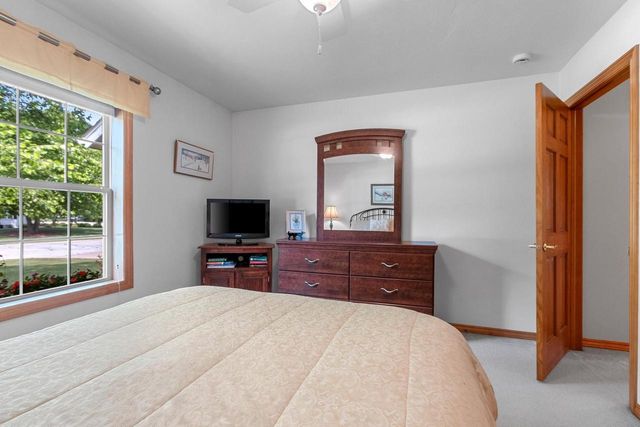1717 EMERALD DRIVE, Green Bay, WI 54311