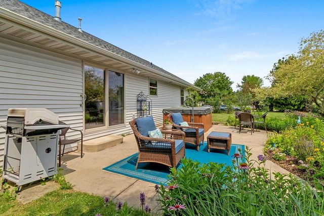 1717 EMERALD DRIVE, Green Bay, WI 54311