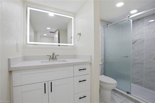 3704 Broadway 205, Fort Myers, FL 33901