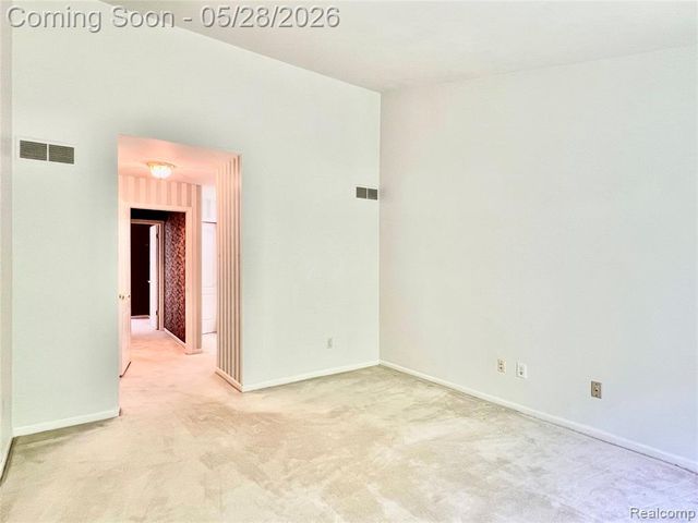 1168 Fairways Boulevard, Troy, MI 48085