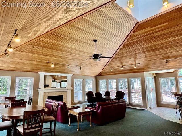 1168 Fairways Boulevard, Troy, MI 48085