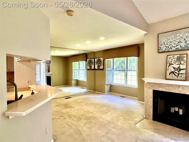 1168 Fairways Boulevard, Troy, MI 48085