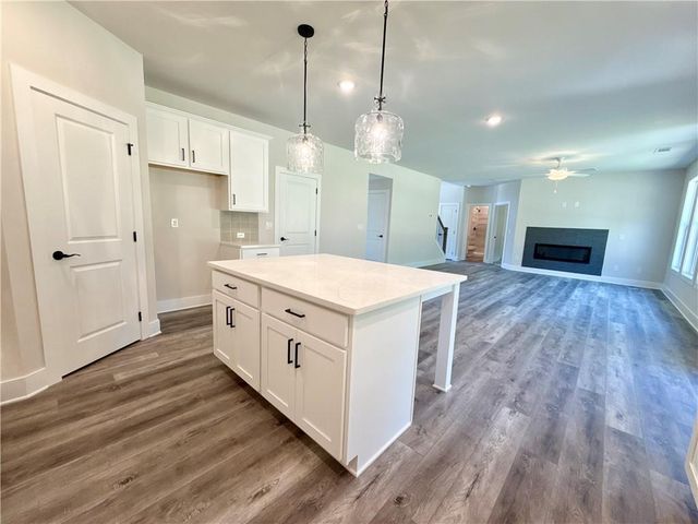 4250 Shirebrook Trail, Hoschton, KY 40548