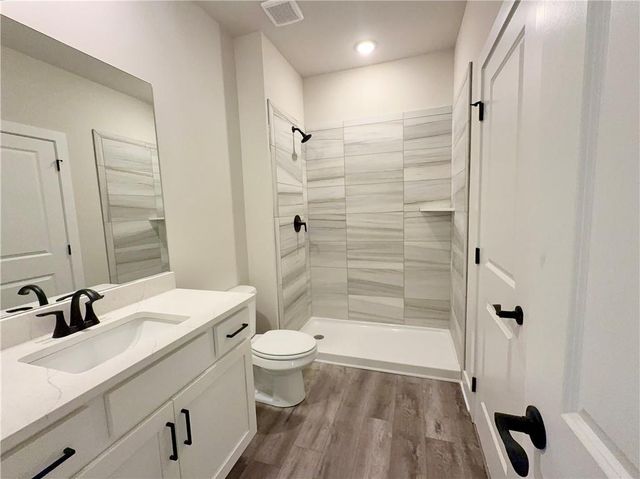 4250 Shirebrook Trail, Hoschton, KY 40548