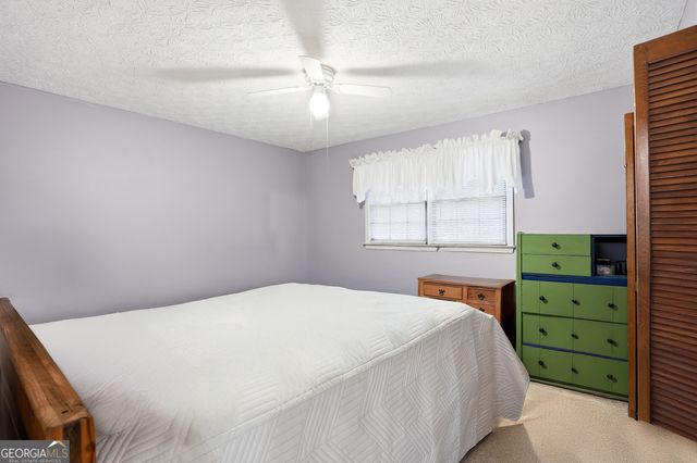 562 Gregg Drive SW, Lilburn, GA 30047