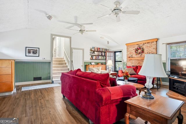 562 Gregg Drive SW, Lilburn, GA 30047