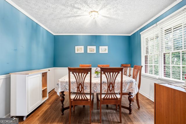 562 Gregg Drive SW, Lilburn, GA 30047