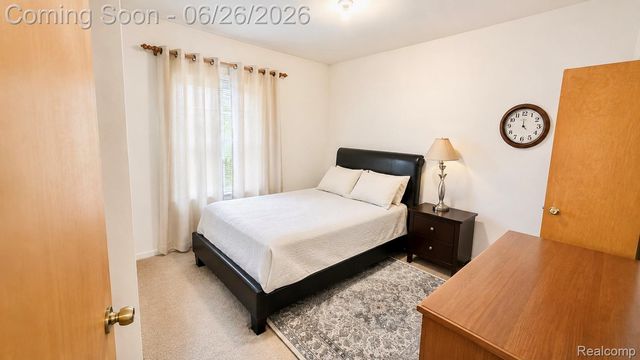 26823 Villa Calabrese, Warren, MI 48091