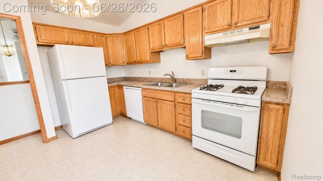 26823 Villa Calabrese, Warren, MI 48091