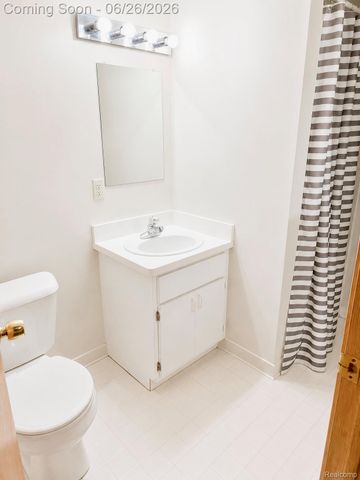 26823 Villa Calabrese, Warren, MI 48091