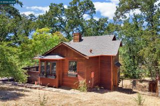 890 Holly Hill Dr, Walnut Creek, CA 94596