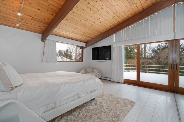 133 Oak Hill St, Newton, MA 02459