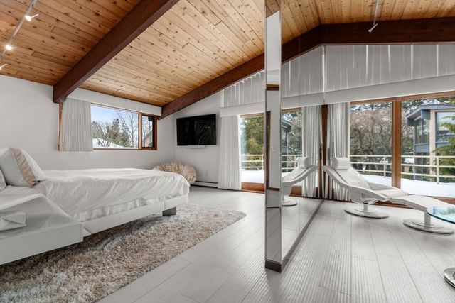 133 Oak Hill St, Newton, MA 02459