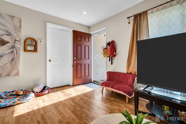 3181 woodbridge Avenue, Edison, NJ 08831