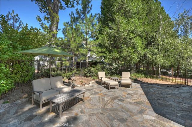 888 Talisman, Lake Arrowhead, CA 92352