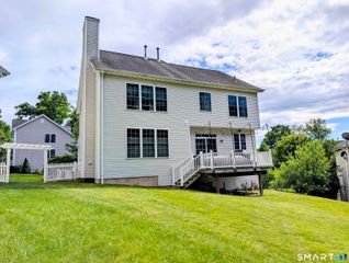 7 Traditions Boulevard 7, Southbury, CT 06488