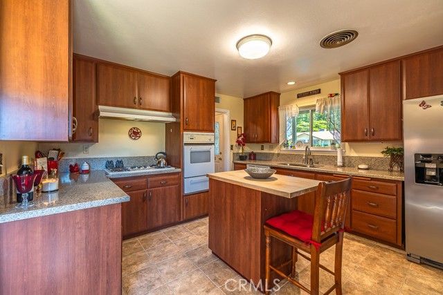 1106 Fulbright Avenue, Redlands, CA 92373