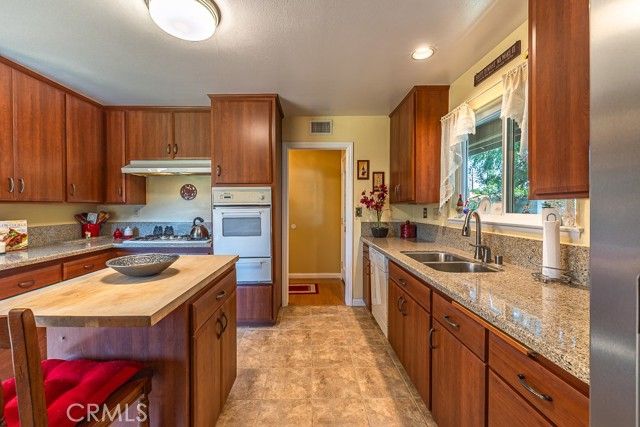 1106 Fulbright Avenue, Redlands, CA 92373