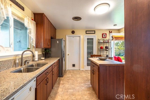 1106 Fulbright Avenue, Redlands, CA 92373