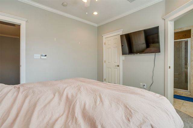 1211 S Adams Street, Fort Worth, TX 76104