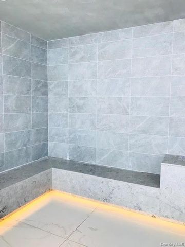 131-01 40th Road 19A, Flushing, NY 11354