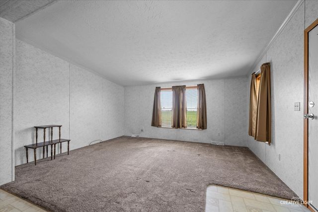 879 Meadowlark Circle B, Sandwich, IL 60548