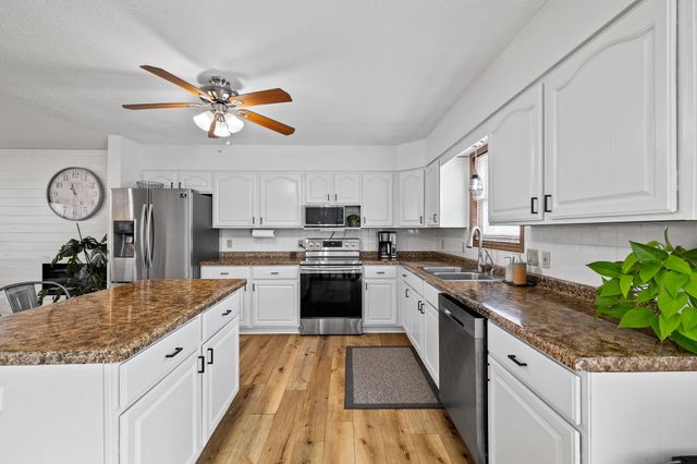 100 9th Avenue, Slater, IA 50244